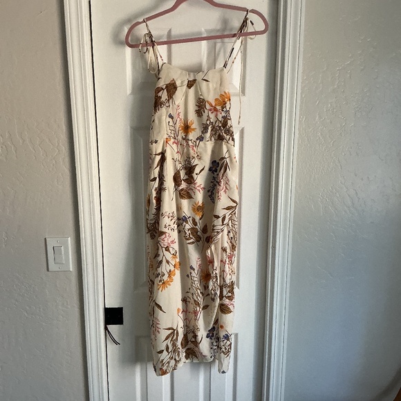 Dress - Picture 1 of 2